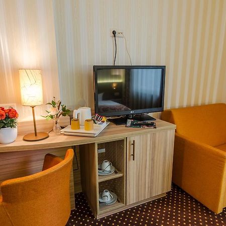Hotel Alte Post Лерте Экстерьер фото